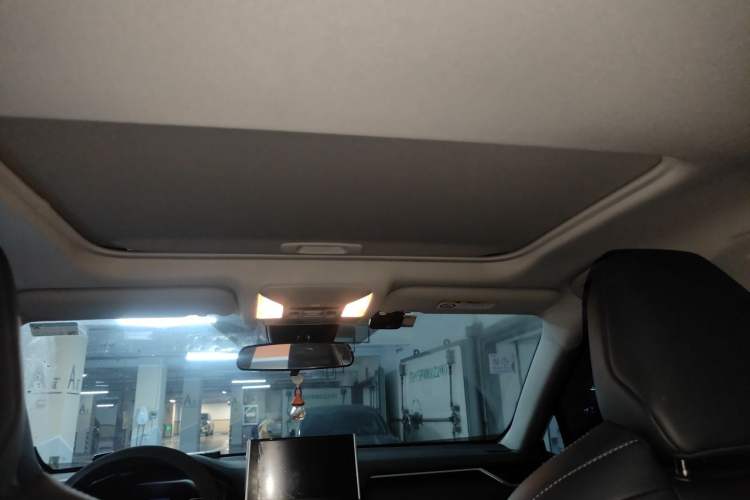 Used Toyota Wildlander 2022 2.0L CVT Two-Wheel Drive Luxury PLUS Edition Headliner