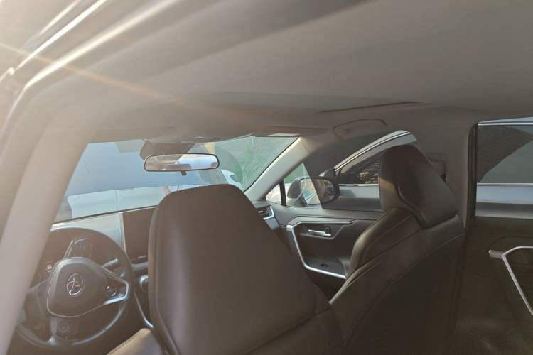 Used Toyota Wildlander 2022 Dual-Engine 2.5L E-CVT Two-Wheel Drive Luxury PLUS Edition Headliner