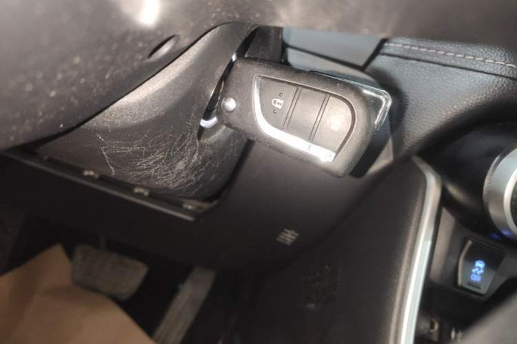 Used Toyota Wildlander 2022 Updated Version 2.0L CVT Two-Wheel Drive Leading Edition Interior 1
