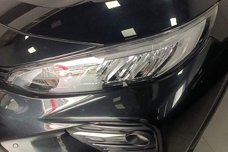 Used Toyota Wildlander 2022 Updated Version 2.0L CVT Two-Wheel Drive Leading Edition Left Front Headlight