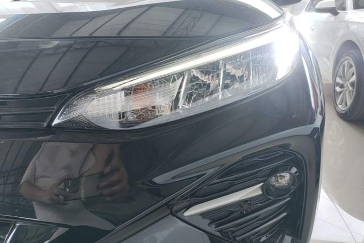Used Toyota Wildlander 2022 2.0L CVT Two-Wheel Drive Luxury Edition Left Front Headlight