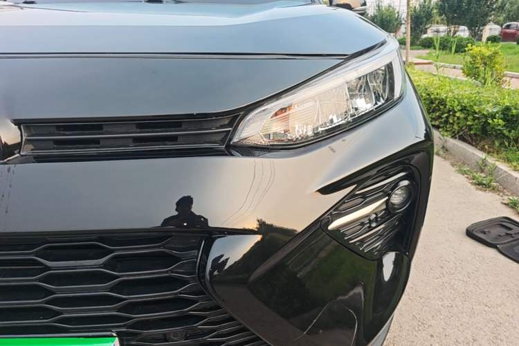 Used Toyota Wildlander 2022 Dual-Engine 2.5L E-CVT Two-Wheel Drive Urban Edition Left Front Headlight