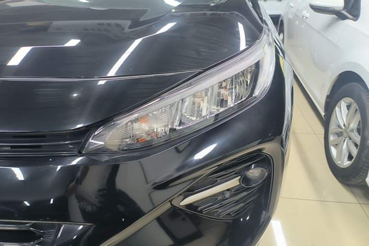 Used Toyota Wildlander 2022 2.0L CVT Two-Wheel Drive Luxury PLUS Edition Left Front Headlight