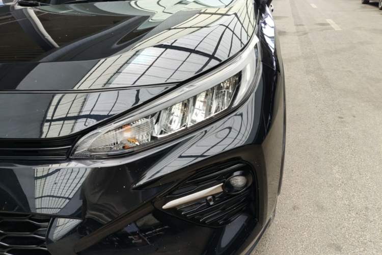 Used Toyota Wildlander 2022 2.0L CVT Two-Wheel Drive Luxury PLUS Edition Left Front Headlight