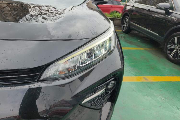Used Toyota Wildlander 2022 2.0L CVT Two-Wheel Drive Luxury PLUS Edition Left Front Headlight
