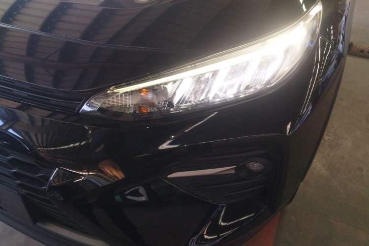 Used Toyota Wildlander 2022 Updated Version 2.0L CVT Two-Wheel Drive Leading Edition Left Front Headlight