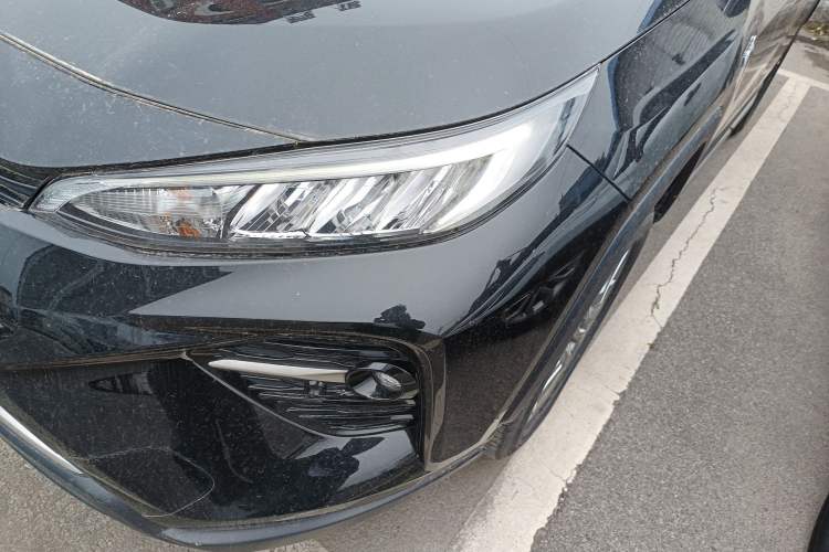 Used Toyota Wildlander 2022 Dual-Engine 2.5L E-CVT Two-Wheel Drive Luxury PLUS Edition Left Front Headlight