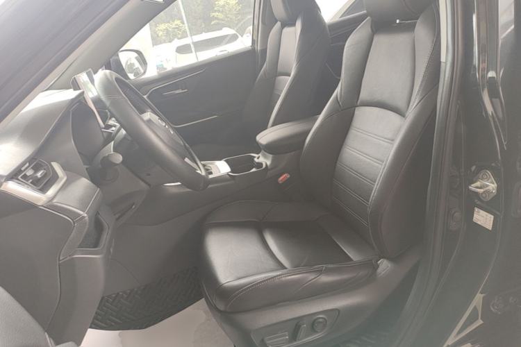 Used Toyota Wildlander 2022 2.0L CVT Two-Wheel Drive Luxury Edition Left Front Seat