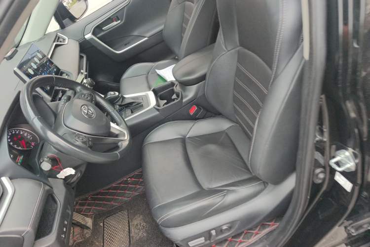 Used Toyota Wildlander 2022 2.0L CVT Two-Wheel Drive Luxury PLUS Edition Left Front Seat