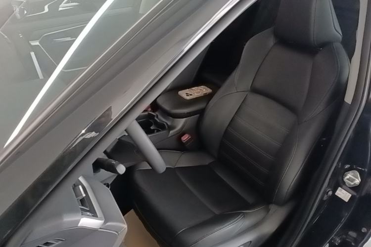 Used Toyota Wildlander 2022 2.0L CVT Two-Wheel Drive Luxury PLUS Edition Left Front Seat