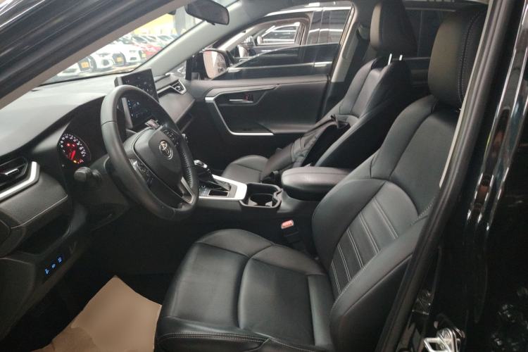 Used Toyota Wildlander 2022 2.0L CVT Two-Wheel Drive Luxury PLUS Edition Left Front Seat