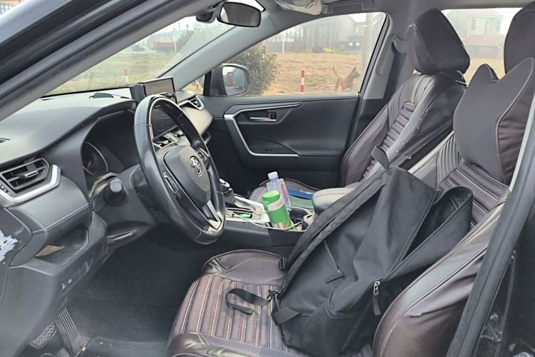 Used Toyota Wildlander 2022 2.0L CVT Two-Wheel Drive Luxury Edition Left Front Seat