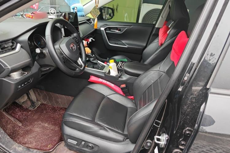 Used Toyota Wildlander 2022 Dual-Engine 2.5L E-CVT Two-Wheel Drive Luxury Edition Left Front Seat