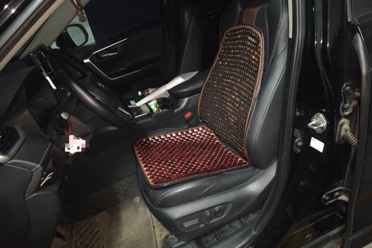Used Toyota Wildlander 2022 2.0L CVT Two-Wheel Drive Luxury PLUS Edition Left Front Seat
