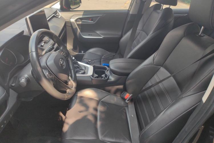 Used Toyota Wildlander 2022 2.0L CVT Two-Wheel Drive Luxury PLUS Edition Left Front Seat