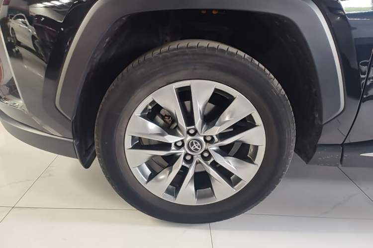 Used Toyota Wildlander 2022 2.0L CVT Two-Wheel Drive Luxury PLUS Edition Left Front Wheel Hub