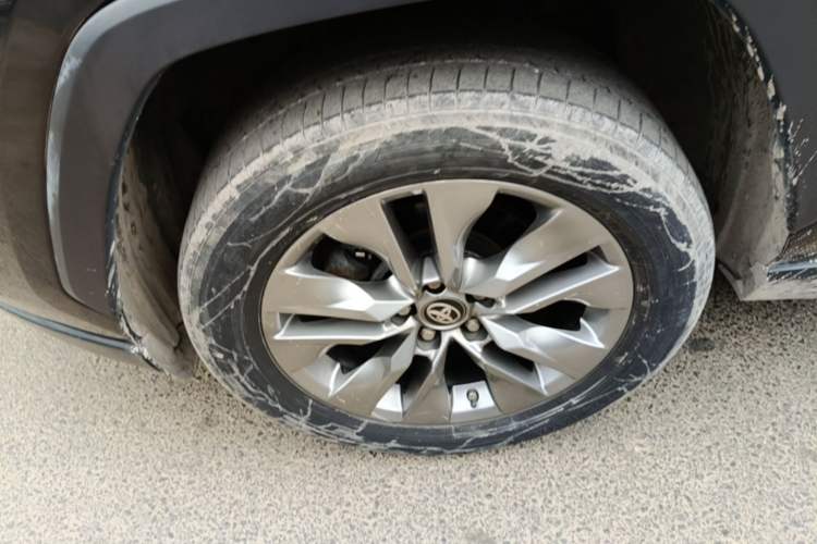 Used Toyota Wildlander 2022 2.0L CVT Two-Wheel Drive Luxury PLUS Edition Left Front Wheel Hub