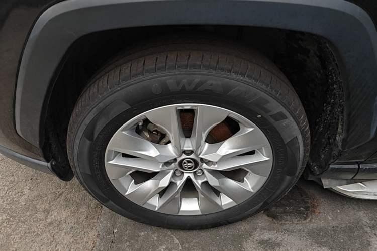 Used Toyota Wildlander 2022 2.0L CVT Two-Wheel Drive Urban Edition Left Front Wheel Hub