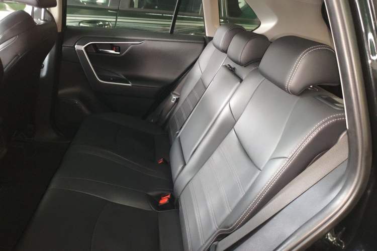 Used Toyota Wildlander 2022 2.0L CVT Two-Wheel Drive Luxury PLUS Edition Left Rear Seat
