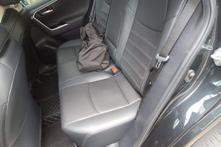 Used Toyota Wildlander 2022 2.0L CVT Two-Wheel Drive Luxury PLUS Edition Left Rear Seat