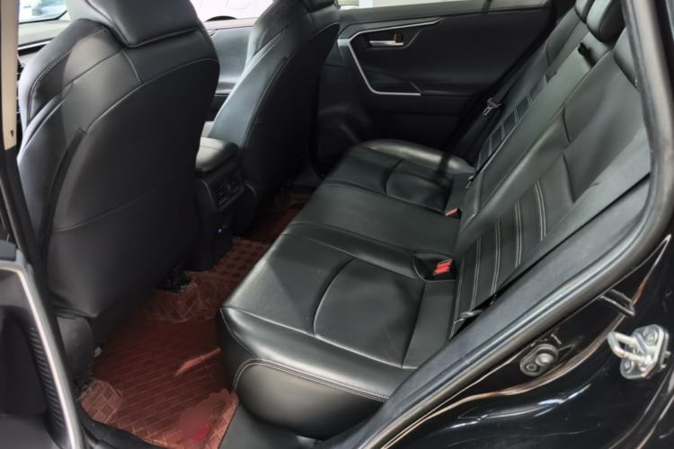 Used Toyota Wildlander 2022 2.0L CVT Two-Wheel Drive Luxury PLUS Edition Left Rear Seat