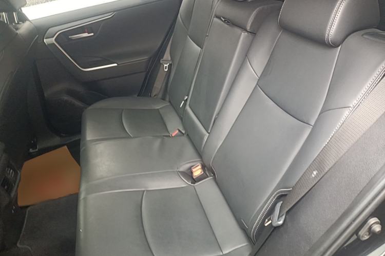 Used Toyota Wildlander 2022 2.0L CVT Two-Wheel Drive Urban Edition Left Rear Seat