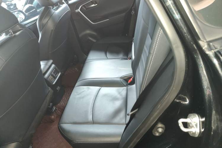 Used Toyota Wildlander 2022 2.0L CVT Two-Wheel Drive Luxury PLUS Edition Left Rear Seat