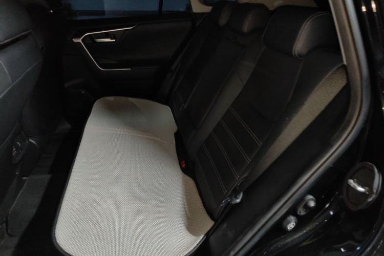 Used Toyota Wildlander 2022 2.0L CVT Two-Wheel Drive Luxury PLUS Edition Left Rear Seat