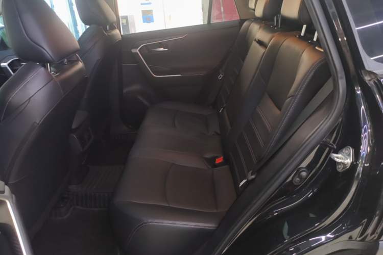 Used Toyota Wildlander 2022 2.0L CVT Two-Wheel Drive Luxury PLUS Edition Left Rear Seat