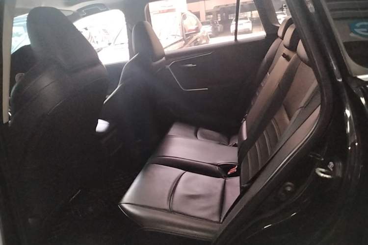 Used Toyota Wildlander 2022 2.0L CVT Two-Wheel Drive Luxury PLUS Edition Left Rear Seat