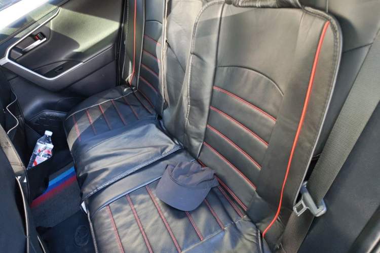 Used Toyota Wildlander 2022 2.0L CVT Four-Wheel Drive Luxury Edition Left Rear Seat