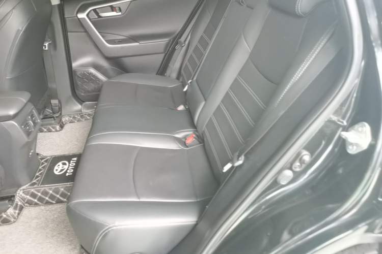 Used Toyota Wildlander 2022 2.0L CVT Two-Wheel Drive Luxury PLUS Edition Left Rear Seat