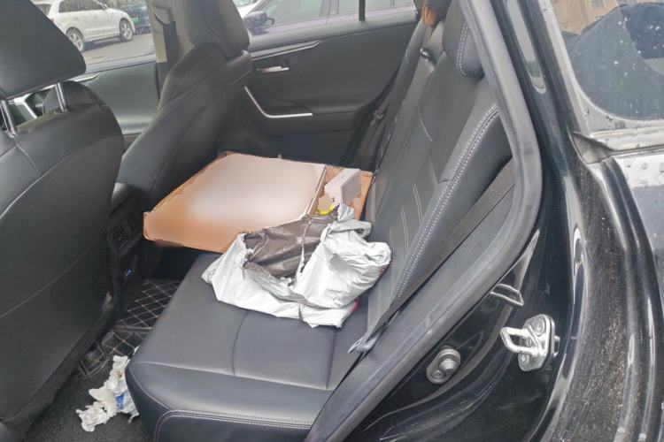 Used Toyota Wildlander 2022 2.0L CVT Two-Wheel Drive Luxury Edition Left Rear Seat
