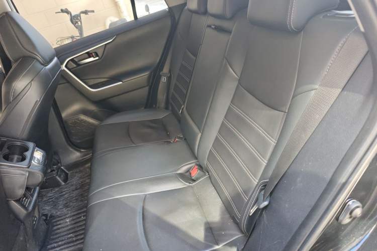 Used Toyota Wildlander 2022 2.0L CVT Two-Wheel Drive Luxury PLUS Edition Left Rear Seat