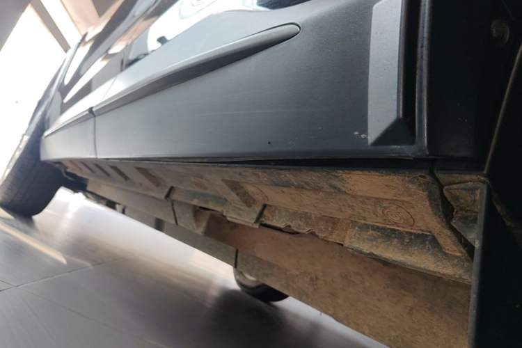 Used Toyota Wildlander 2022 Updated Version 2.0L CVT Two-Wheel Drive Leading Edition Left Side Sill
