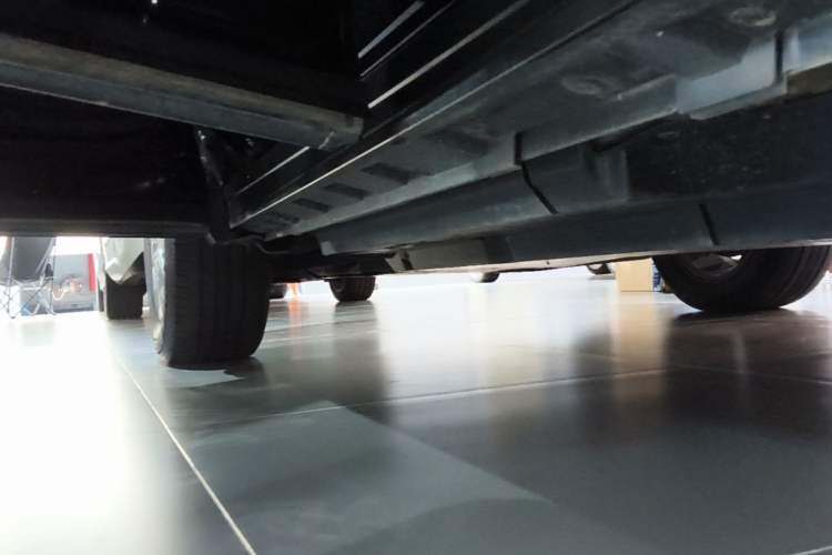 Used Toyota Wildlander 2022 2.0L CVT Two-Wheel Drive Luxury Edition Left Side Sill