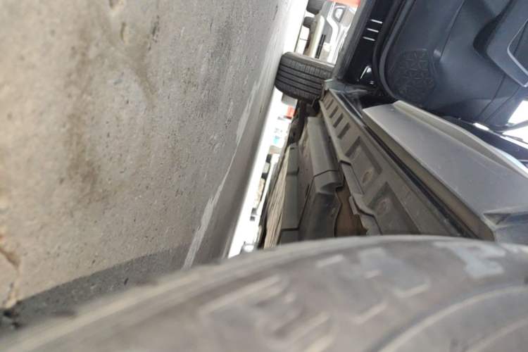 Used Toyota Wildlander 2022 2.0L CVT Two-Wheel Drive Luxury PLUS Edition Left Side Sill