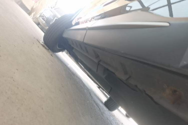 Used Toyota Wildlander 2022 2.0L CVT Two-Wheel Drive Luxury PLUS Edition Left Side Sill