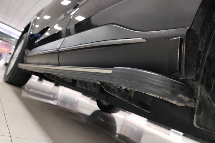 Used Toyota Wildlander 2022 Updated Version 2.0L CVT Two-Wheel Drive Leading Edition Left Side Sill