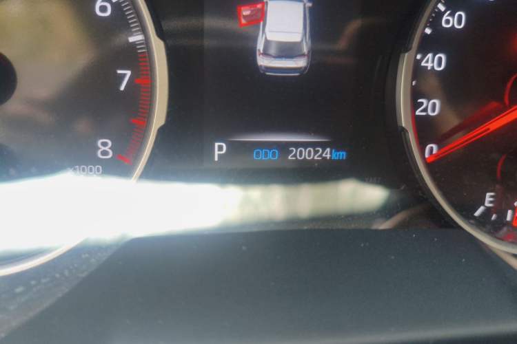 Used Toyota Wildlander 2022 2.0L CVT Two-Wheel Drive Luxury Edition Odometer Close Up