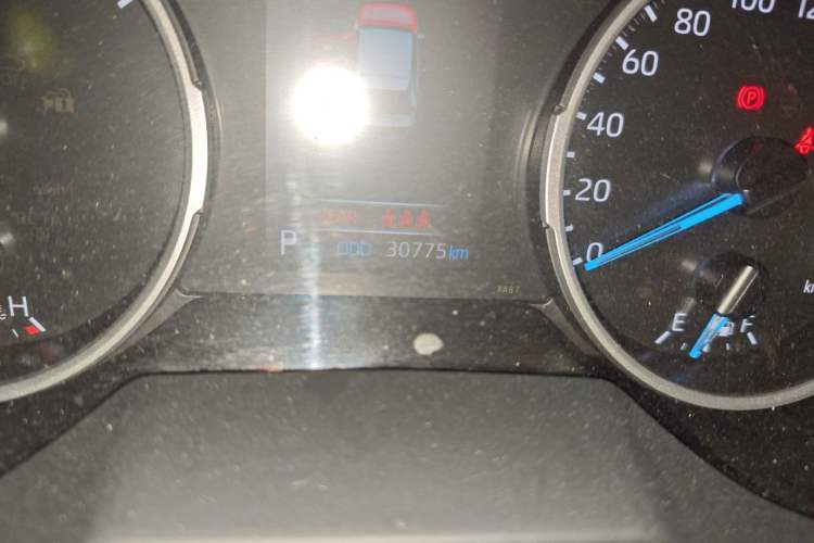 Used Toyota Wildlander 2022 Dual-Engine 2.5L E-CVT Two-Wheel Drive Luxury PLUS Edition Odometer Close Up