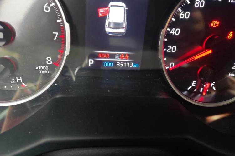 Used Toyota Wildlander 2022 2.0L CVT Two-Wheel Drive Luxury Edition Odometer Close Up