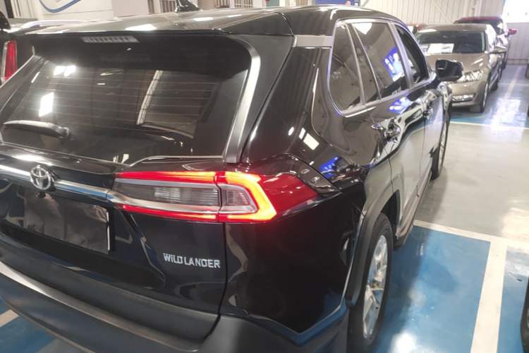 Used Toyota Wildlander 2022 Updated Version 2.0L CVT Two-Wheel Drive Leading Edition Rear Right 45 Deg