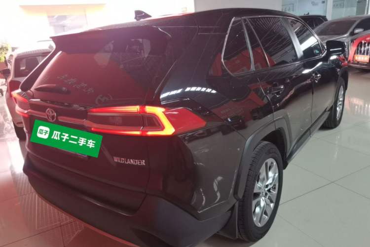 Used Toyota Wildlander 2022 2.0L CVT Two-Wheel Drive Luxury PLUS Edition Rear Right 45 Deg