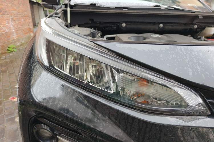 Used Toyota Wildlander 2022 2.0L CVT Two-Wheel Drive Luxury PLUS Edition Right Front Headlight