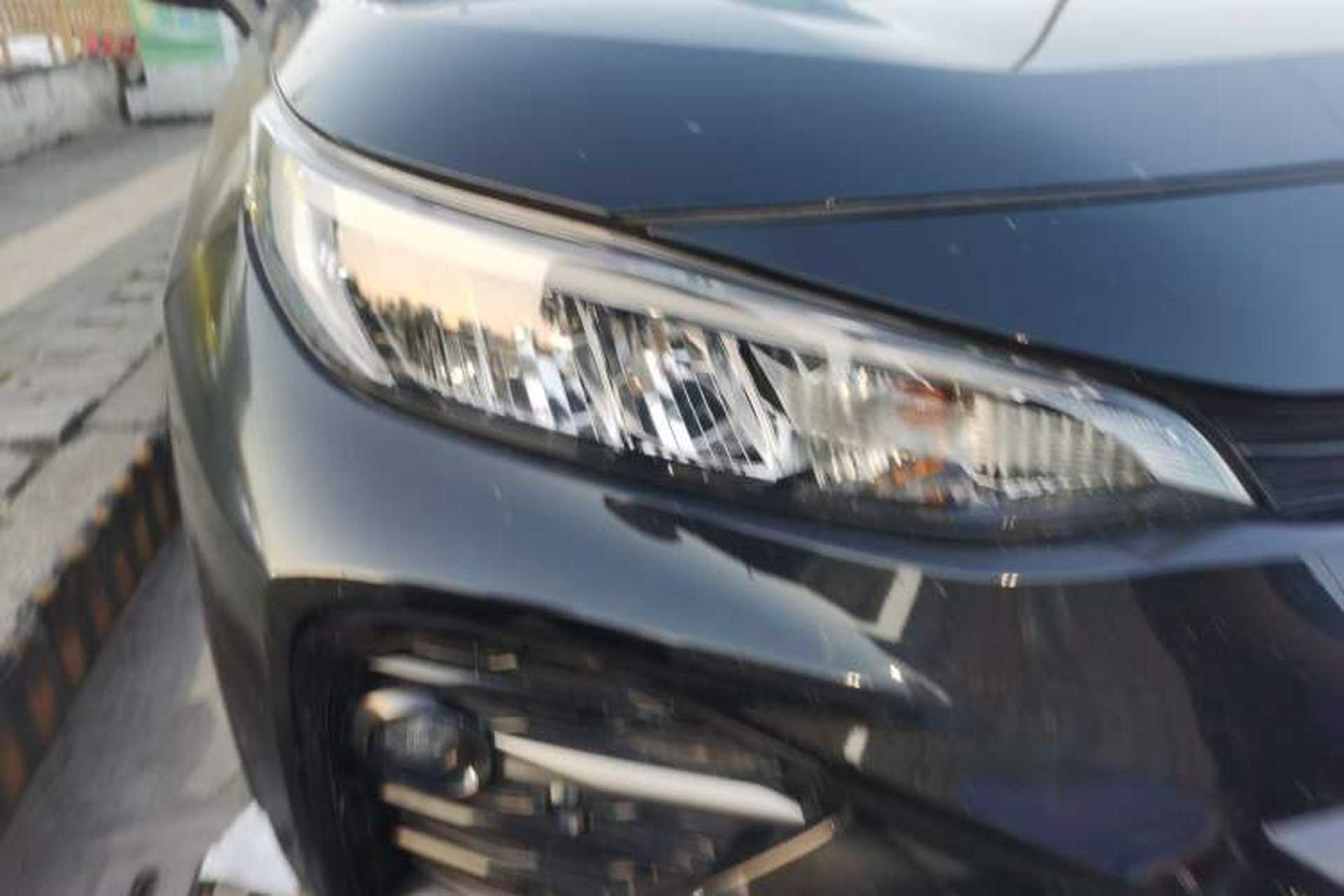 Used Toyota Wildlander 2022 2.0L CVT Two-Wheel Drive Luxury PLUS Edition Right Front Headlight