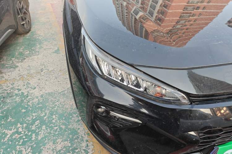 Used Toyota Wildlander 2022 Dual-Engine 2.5L E-CVT Two-Wheel Drive Luxury PLUS Edition Right Front Headlight