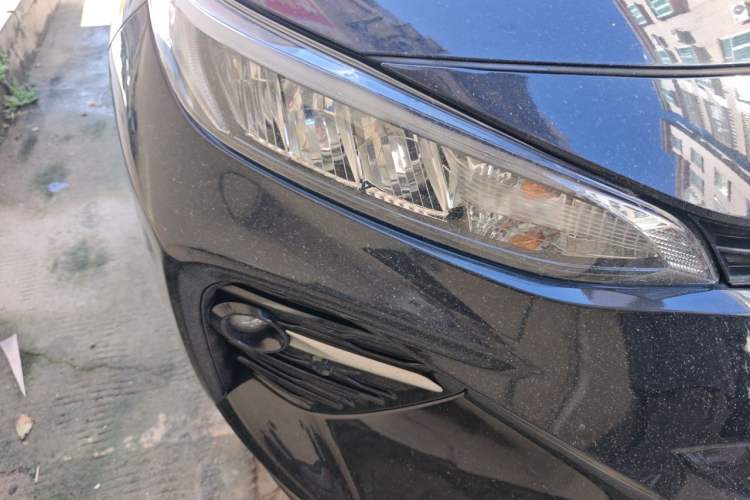 Used Toyota Wildlander 2022 2.0L CVT Two-Wheel Drive Luxury PLUS Edition Right Front Headlight
