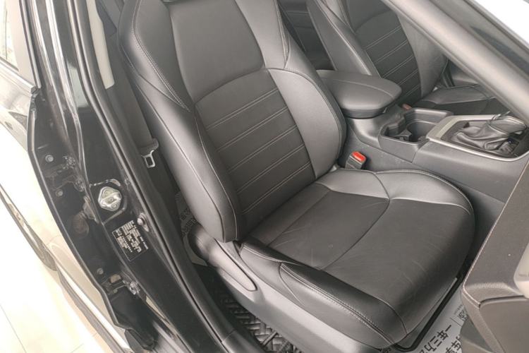 Used Toyota Wildlander 2022 2.0L CVT Two-Wheel Drive Luxury Edition Right Front Seat