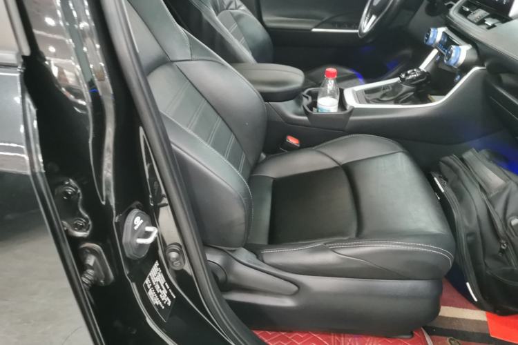 Used Toyota Wildlander 2022 2.0L CVT Two-Wheel Drive Luxury Edition Right Front Seat